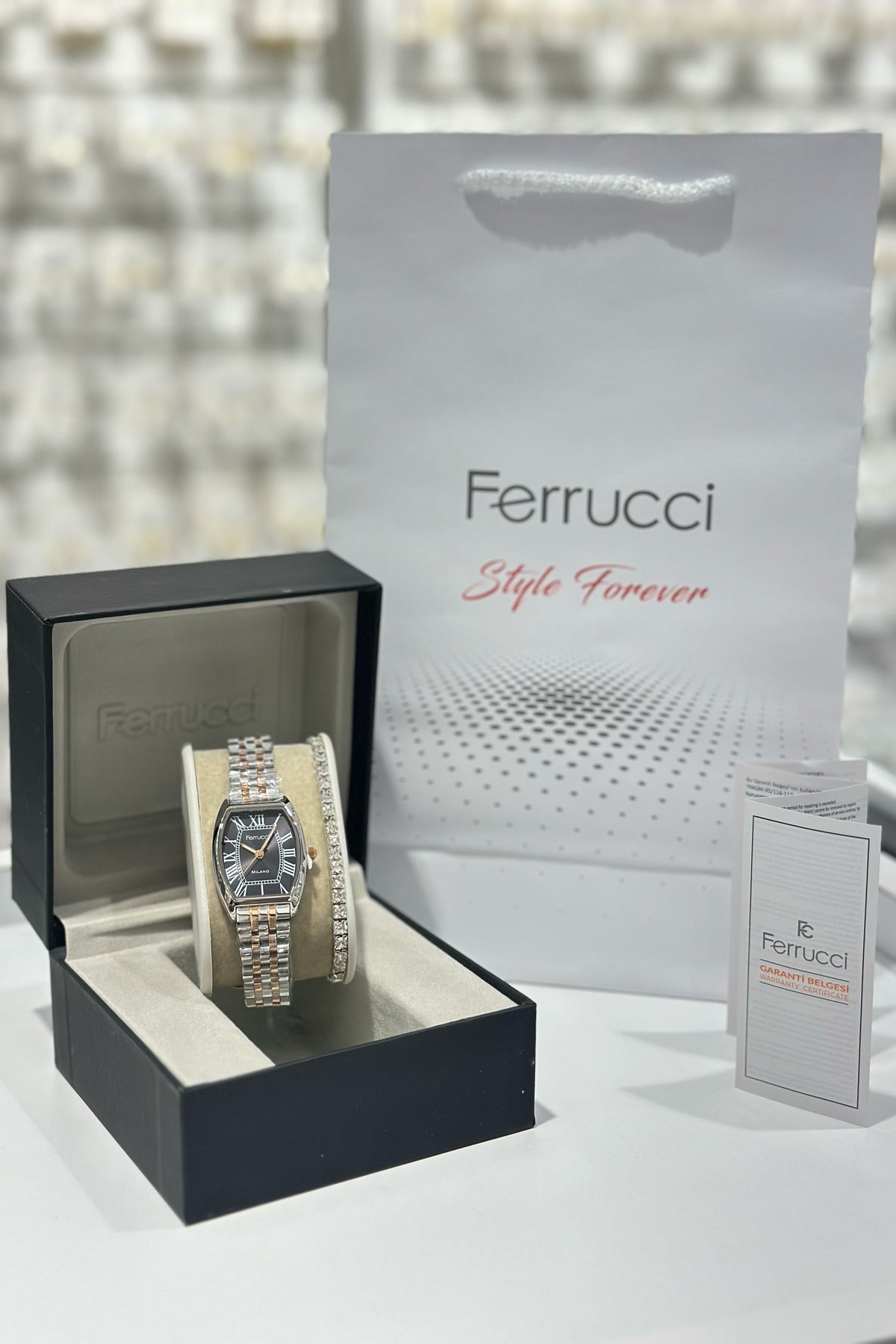 Ferrucci Çelik Kordon Su Geçirmez Garantili Kadın Kol Saati (FC03495MTR)