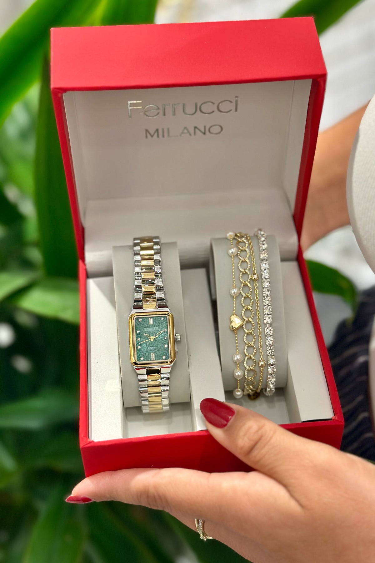 Ferrucci Çelik Kordon Su Geçirmez Garantili Kadın Kol Saati (FC03794MTR)