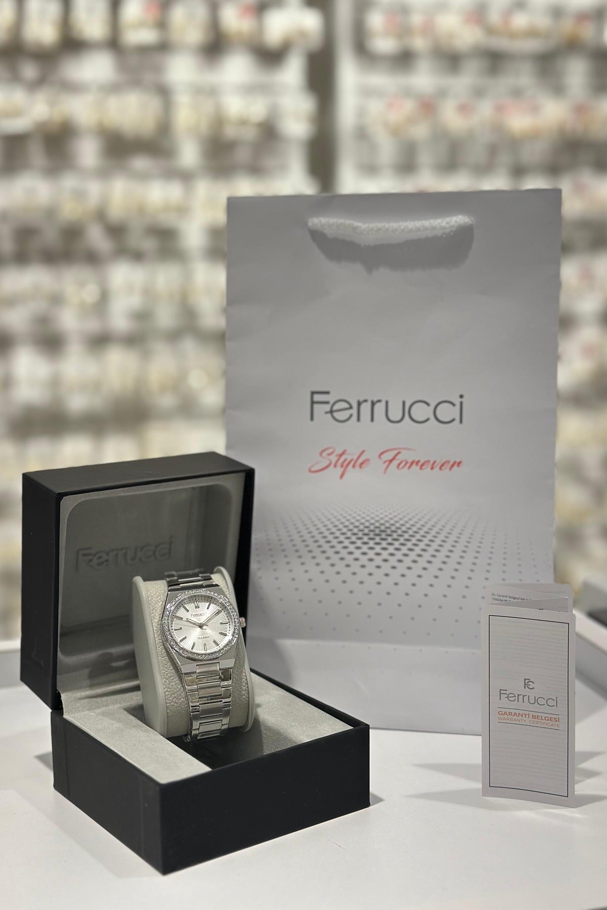 Ferrucci Çelik Kordon Su Geçirmez Garantili Kadın Kol Saati (03.12.2025)