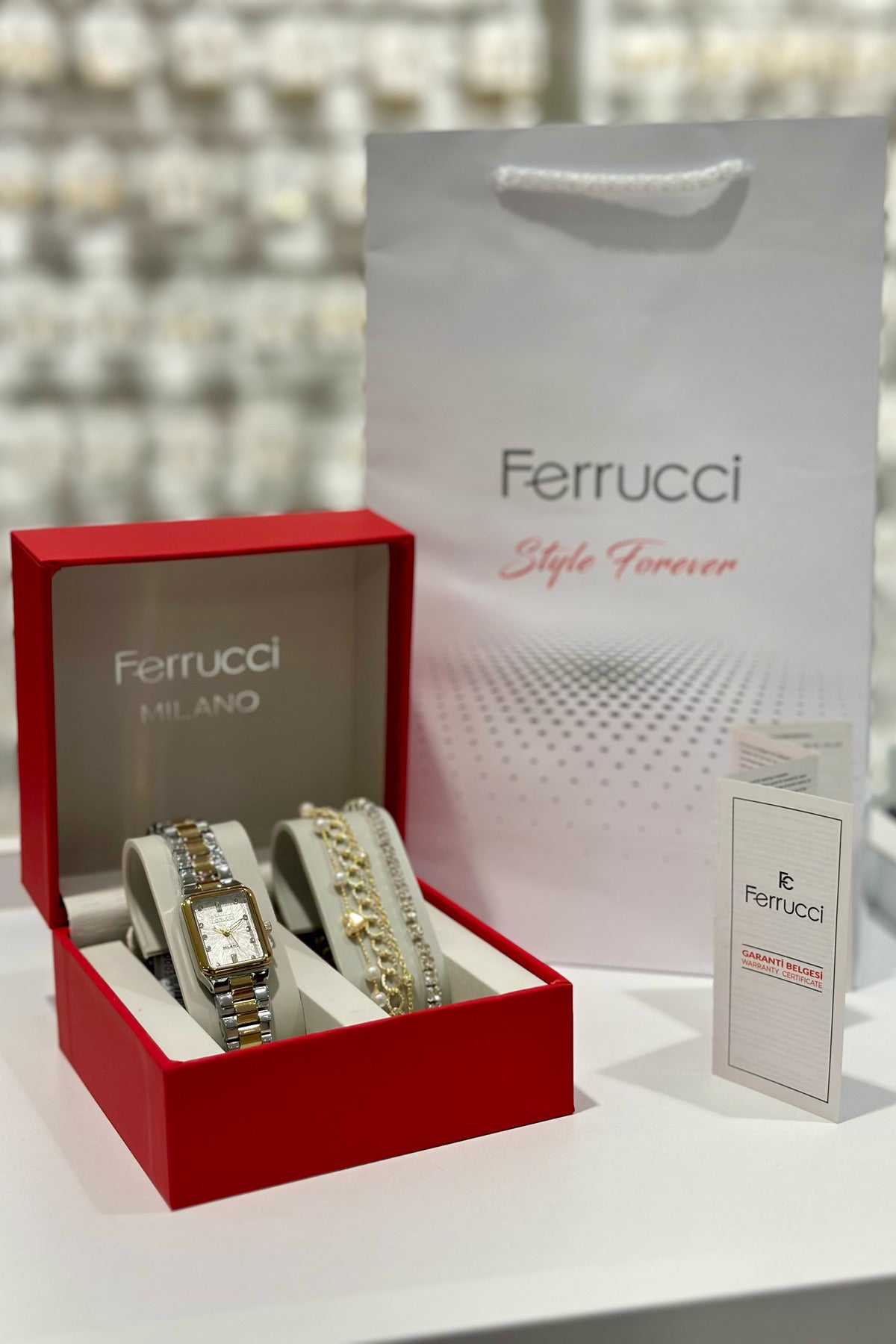 Ferrucci Çelik Kordon Su Geçirmez Garantili Kadın Kol Saati (FC03794MTR)