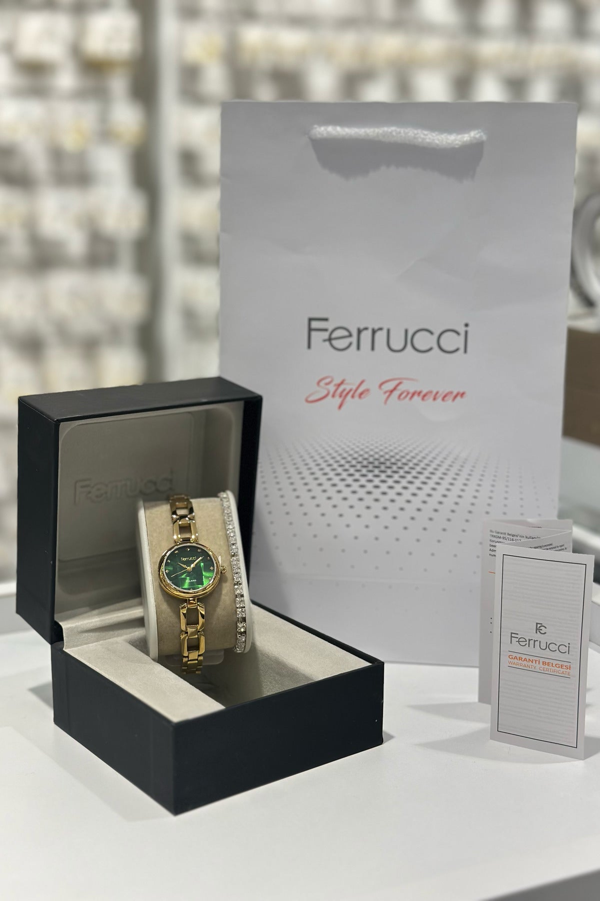Ferrucci Çelik Kordon Su Geçirmez Garantili Kadın Kol Saati (FC03644MTR)